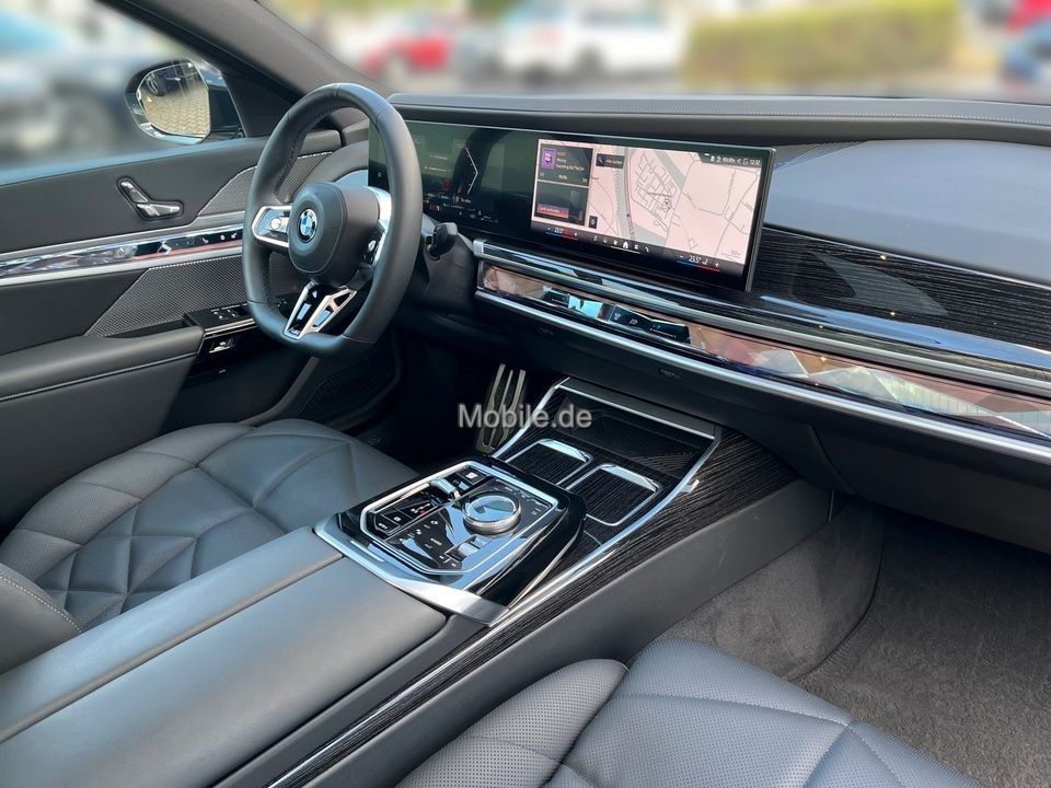 BMW 740d xDrive M Sport Pano Sthzg. Autobahnas. HUD