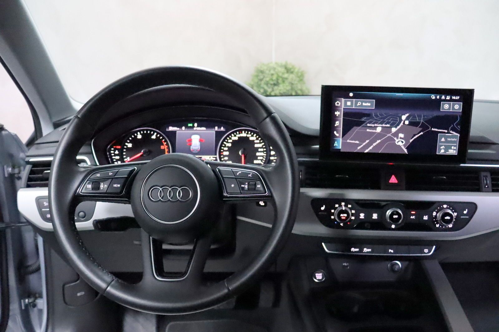 Audi A4 Avant 30 TDI Aut. - Samsaru's Car Outlet