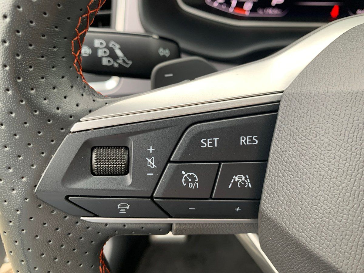 Seat Ateca FR 2.0 TSI DSG 4Drive AHK+NAVI+KAMERA+SHZ+