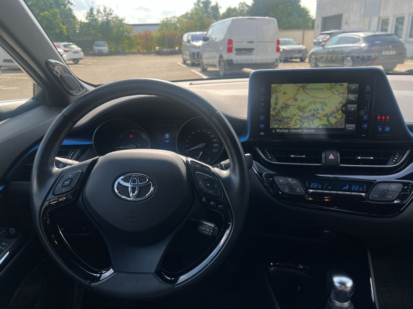 Toyota C-HR Hybrid Style Selection - Samsaru's Car Outlet