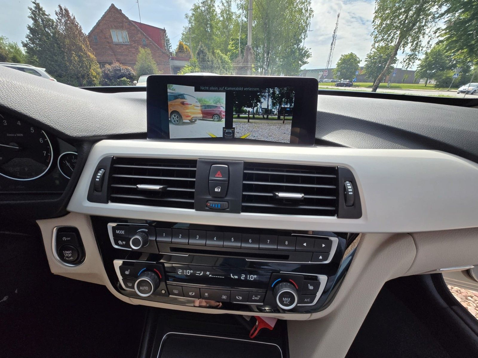 BMW 3 Gran Turismo 330 i xDrive Advantage - Samsaru's Car Outlet