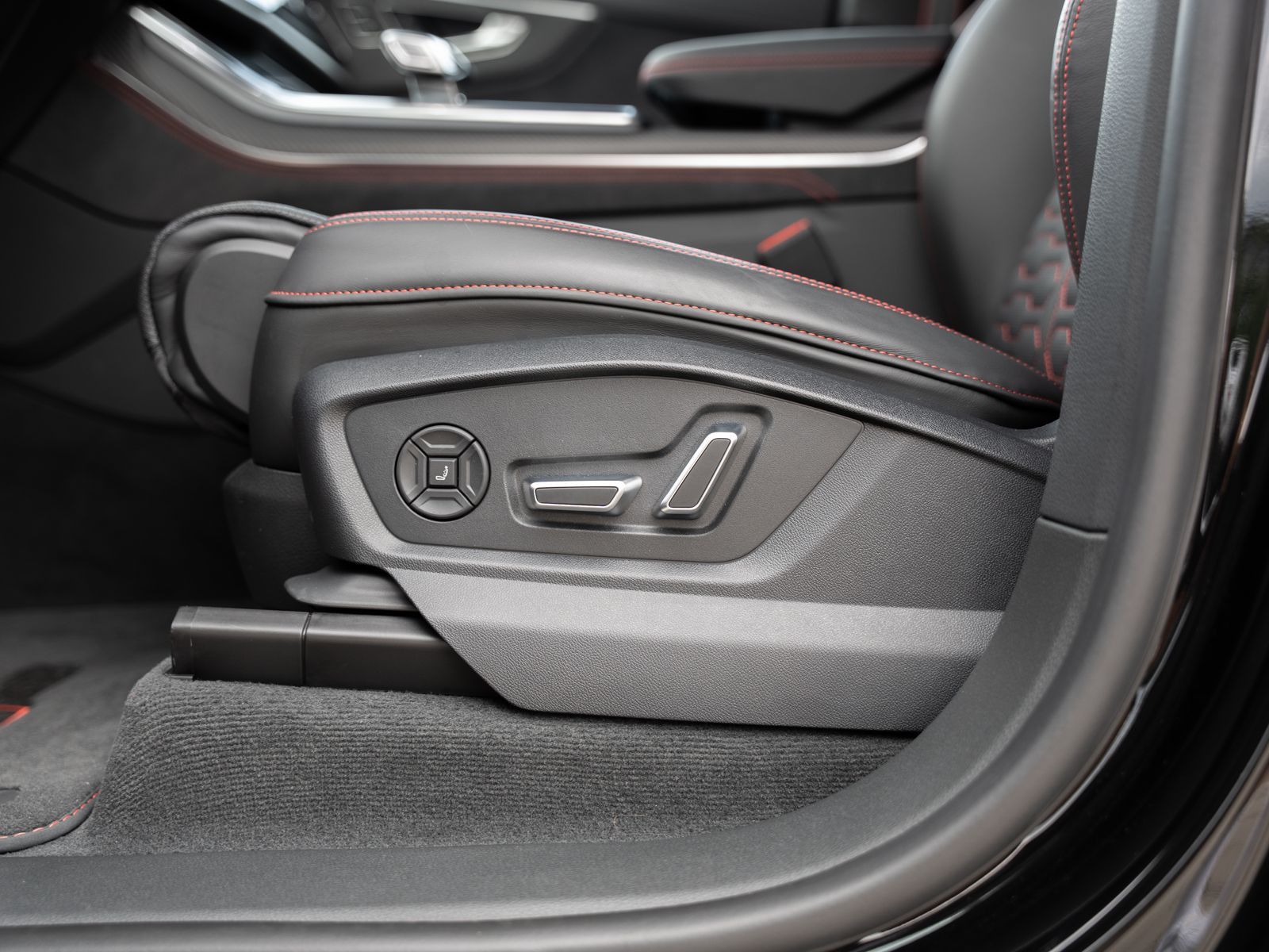 Audi RS Q8 AHK/Pano/B&O/HD/Matrix/HUD/uvm.