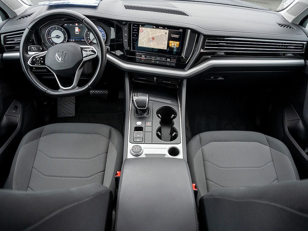Volkswagen Touareg 3.0 V6 TDI 4M - Samsaru's Car Outlet
