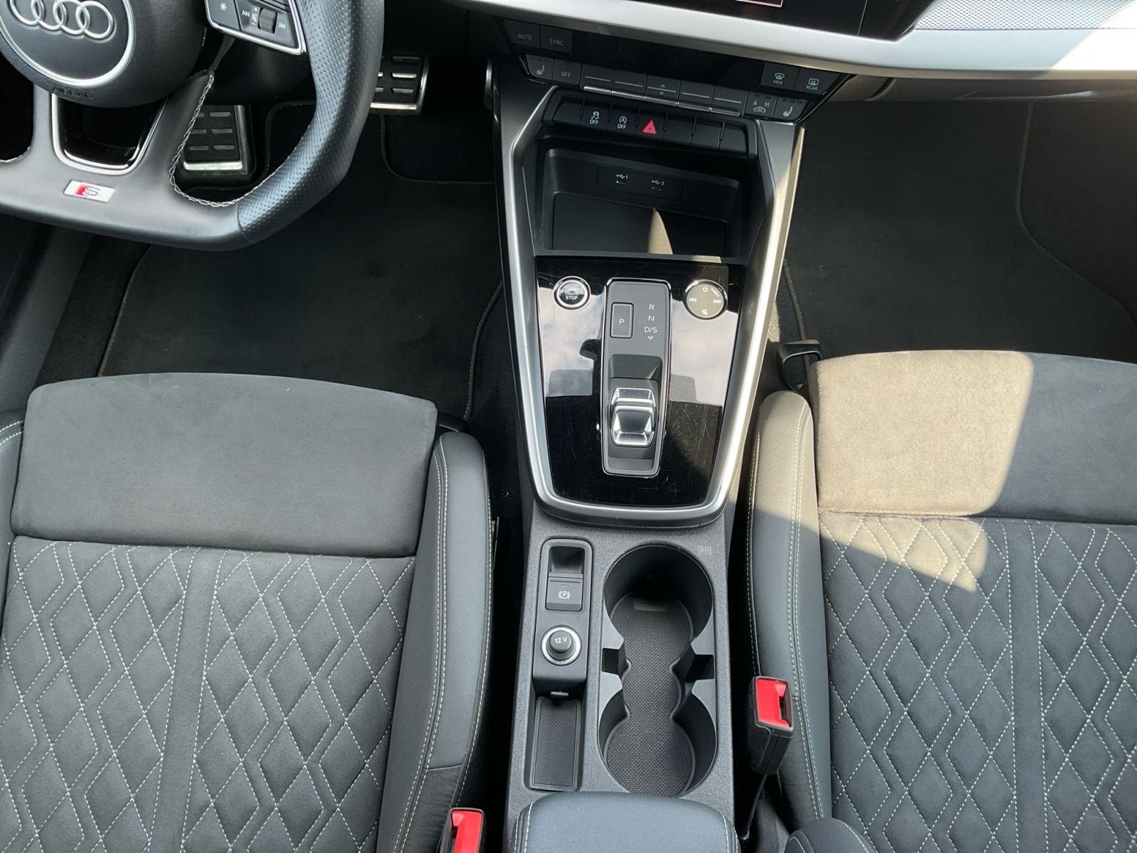Audi A3 Sportback 35 TFSI advanced S-Line - Samsaru's Car Outlet