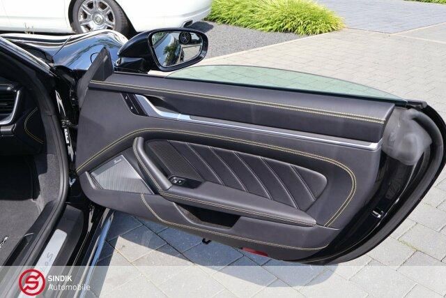 Porsche 992 - 911 Carrera 3.8 Turbo S cabrio BURMESTER
