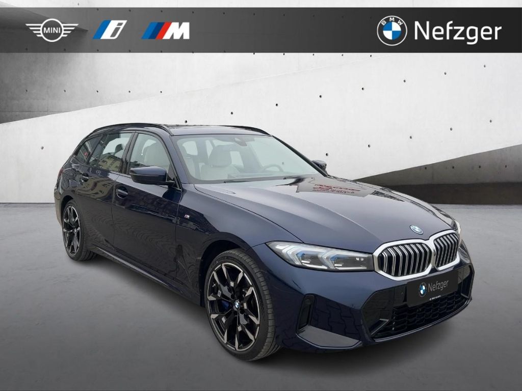 BMW 330 e xDrive Touring AHK M Sport HUD Pano HiFi