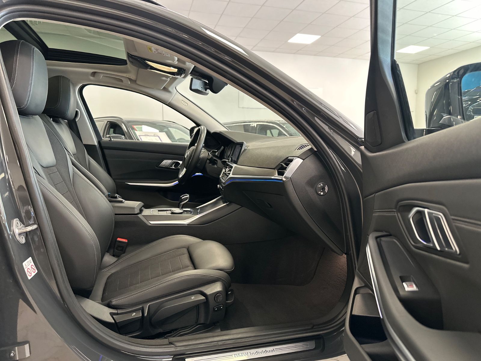 BMW 320d xDrive LCP+ - Samsaru's Car Outlet