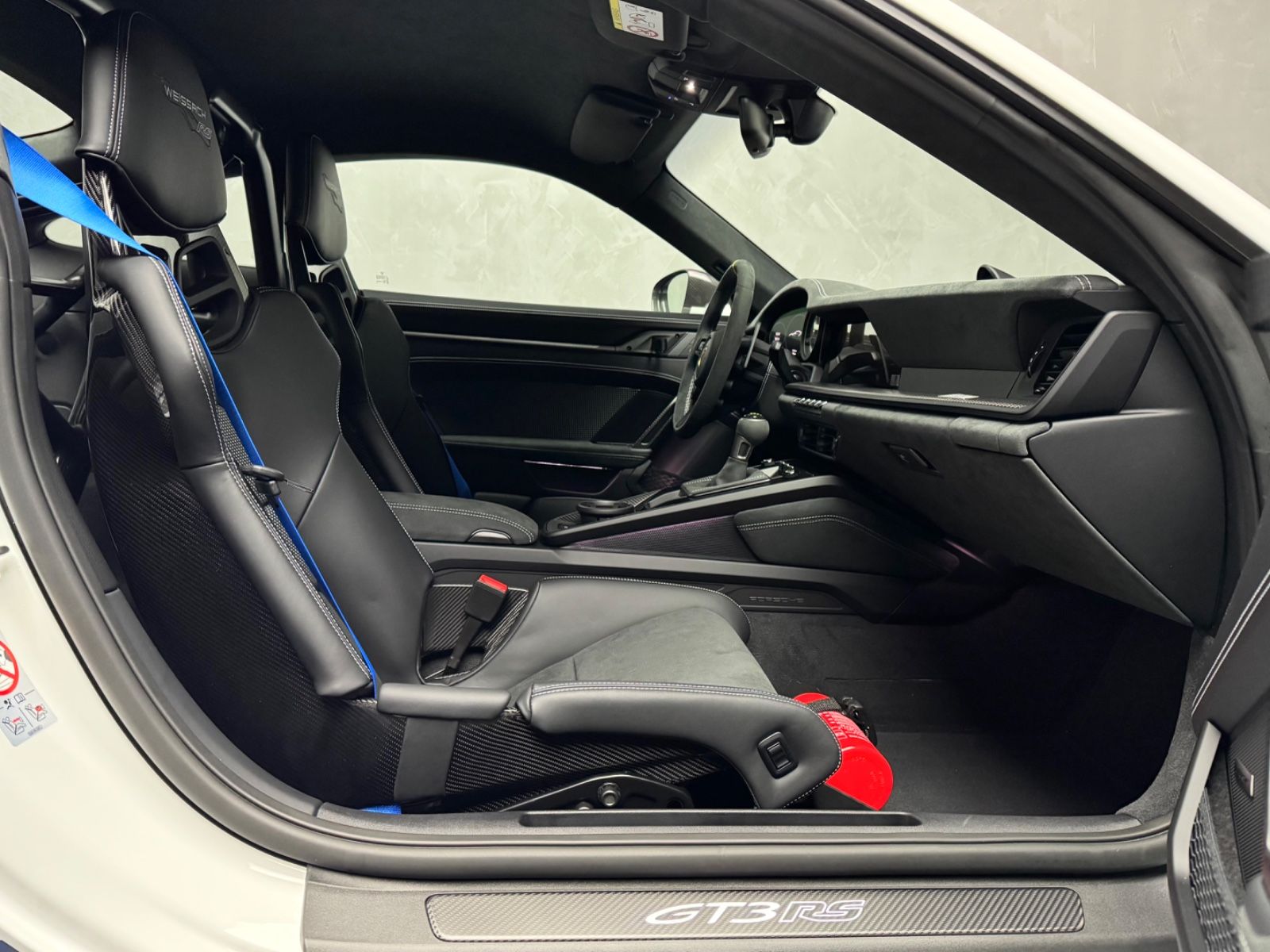 Porsche 992 GT3 RS - Samsaru's Car Outlet