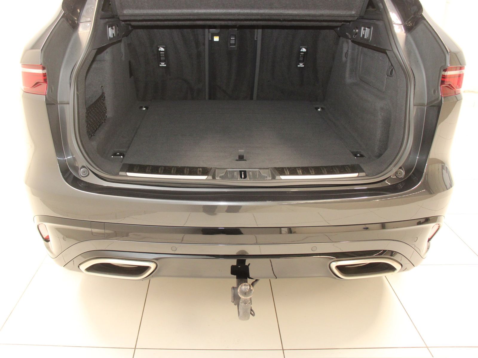 Jaguar F-Pace D300 AWD R-Dynamic SE inkl. Winterkomplet