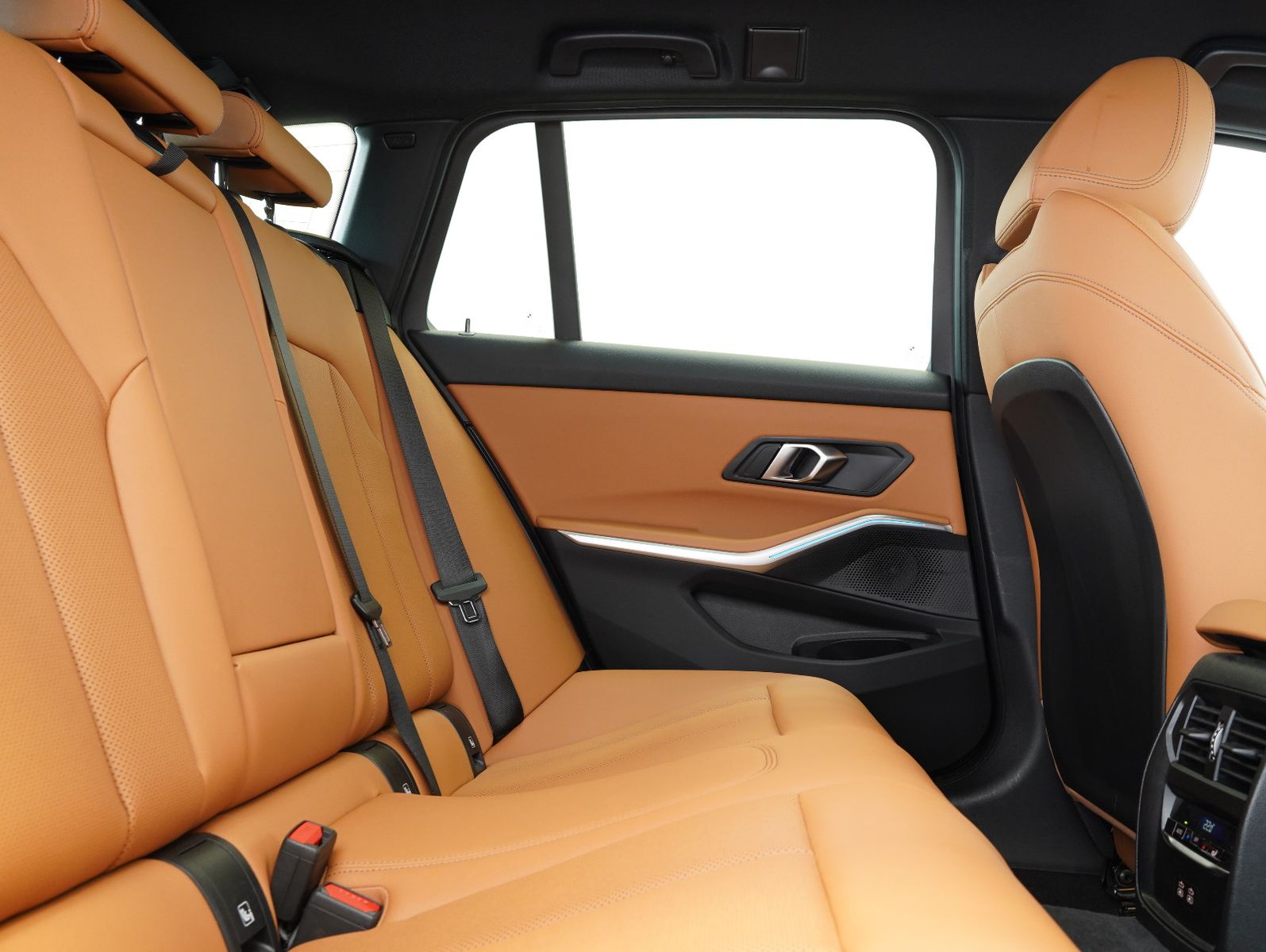 BMW 320 i Touring M Sport ACC/STOP&GO/HEAD-UP/360°