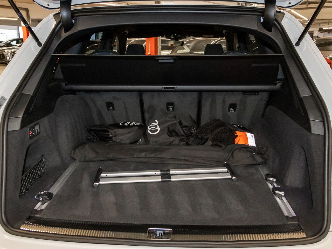 Audi Q7 SUV TFSIe S line 60 TFSI e quattro tiptronic