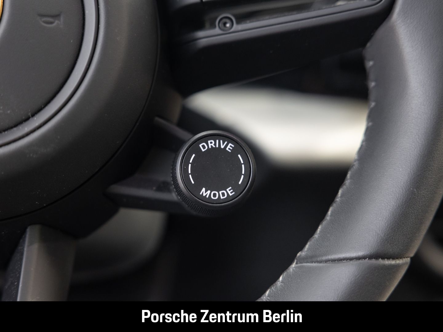 Porsche Macan 4S LED-Matrix Burmester InnoDrive Panorama