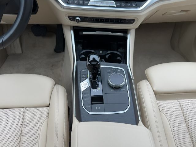 BMW 320 i xDrive Limo Sportsitze GSD HiFi LED SSV