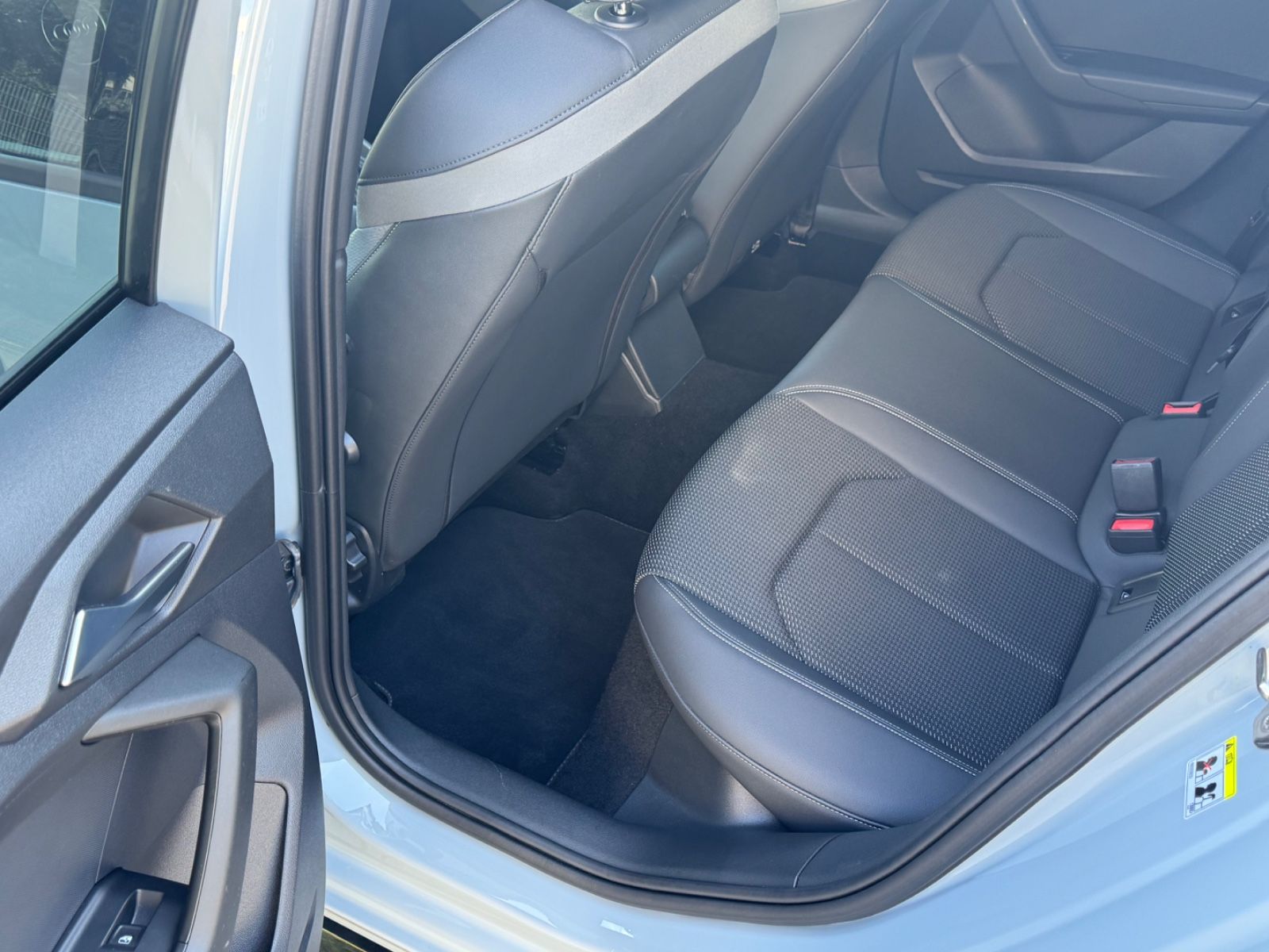 Audi A1 Sportback 35 TFSI S line - Samsaru's Car Outlet