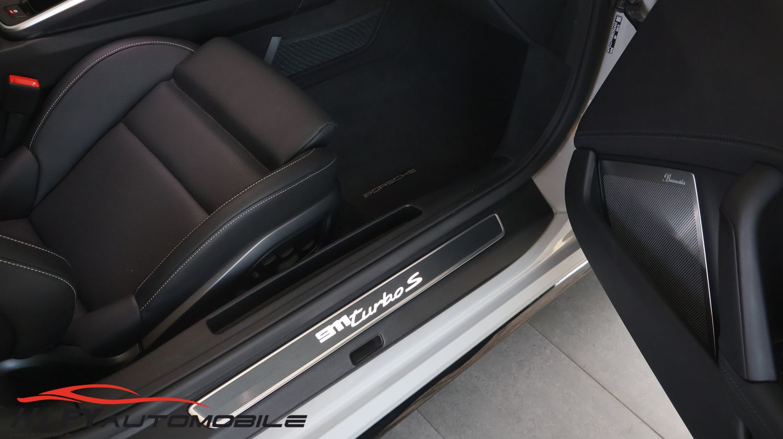 Porsche 992 Turbo S Cabriolet Lift* Keramik* Garantie*
