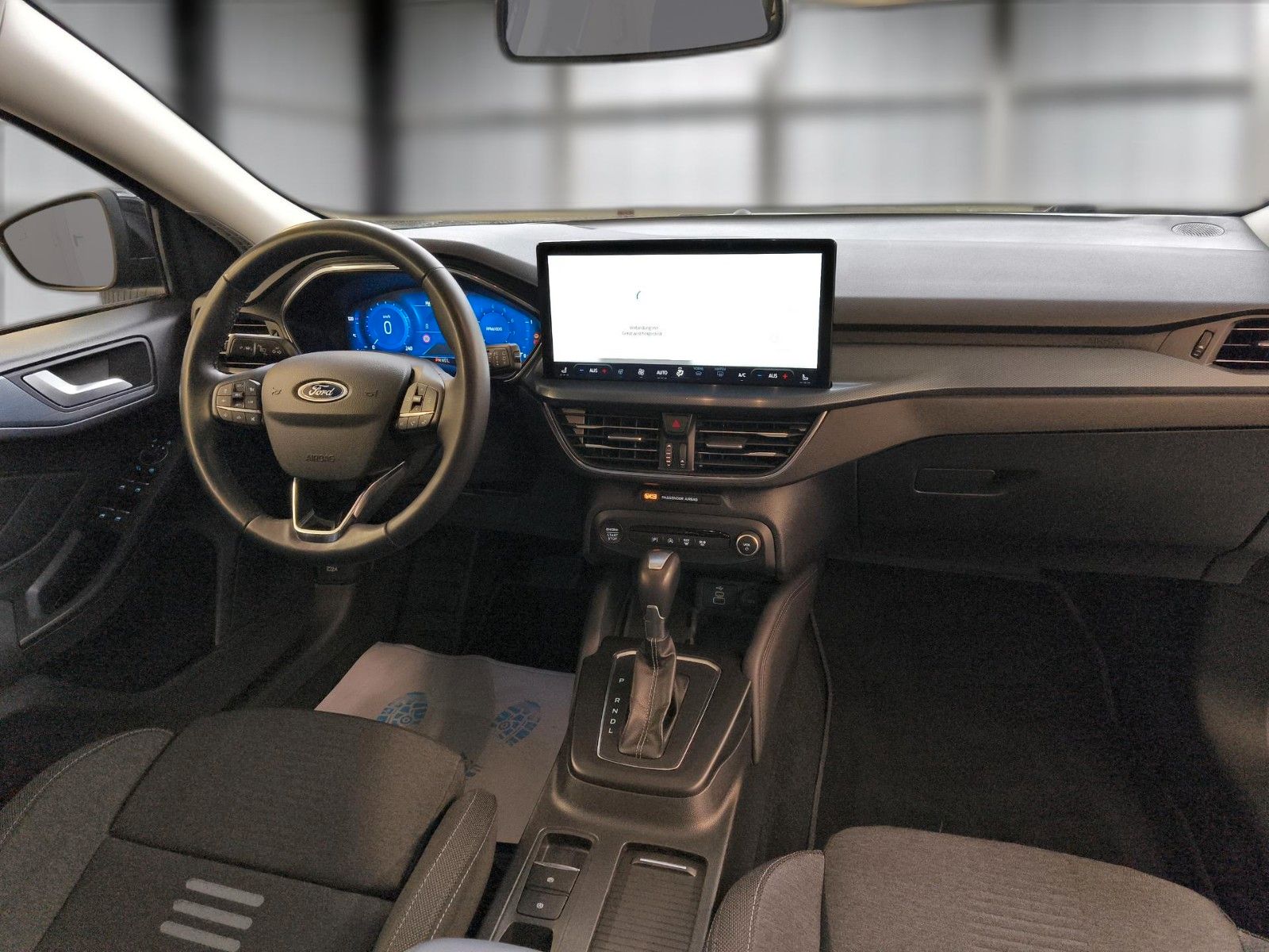 Ford Focus Turnier Active X NAVI LED ACC RFK