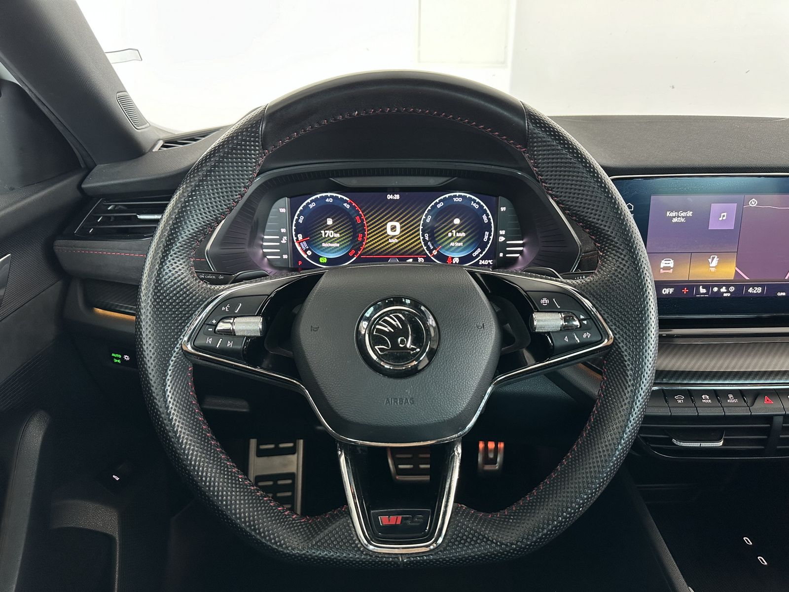 Skoda Octavia Combi RS - Samsaru's Car Outlet