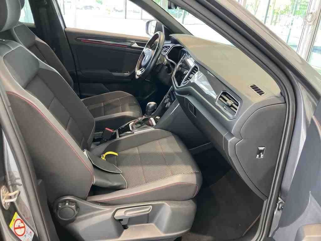 Volkswagen T-Roc 1.5 TSI DSG R-LINE - Samsaru's Car Outlet