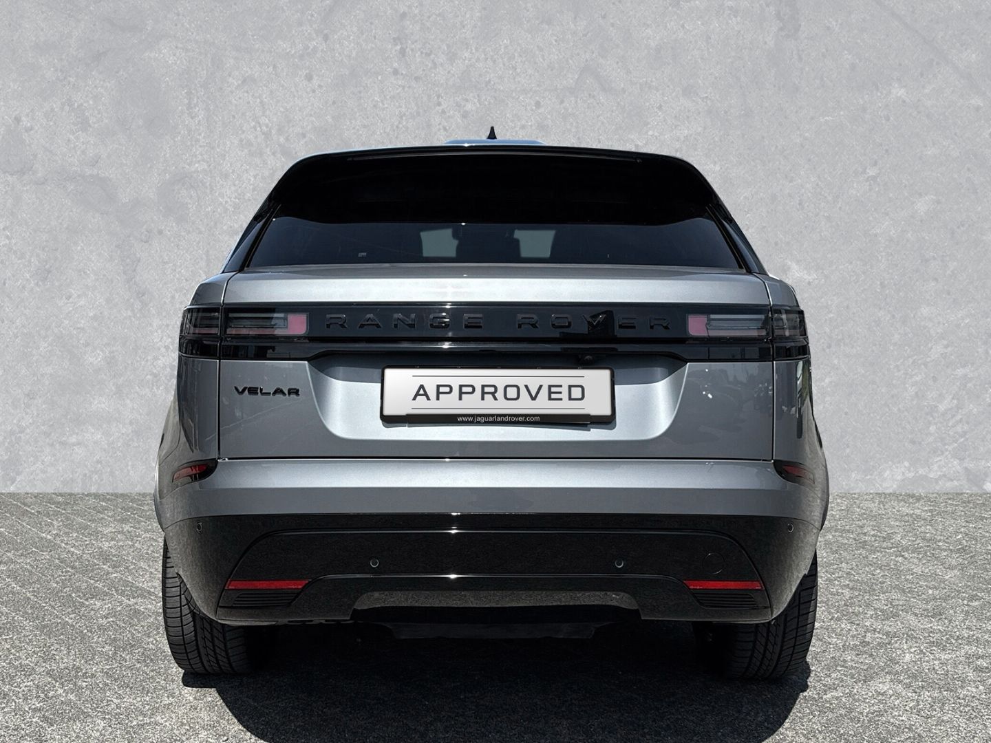 Range Rover Velar D200 R-Dynamic SE - Samsaru's Car Outlet