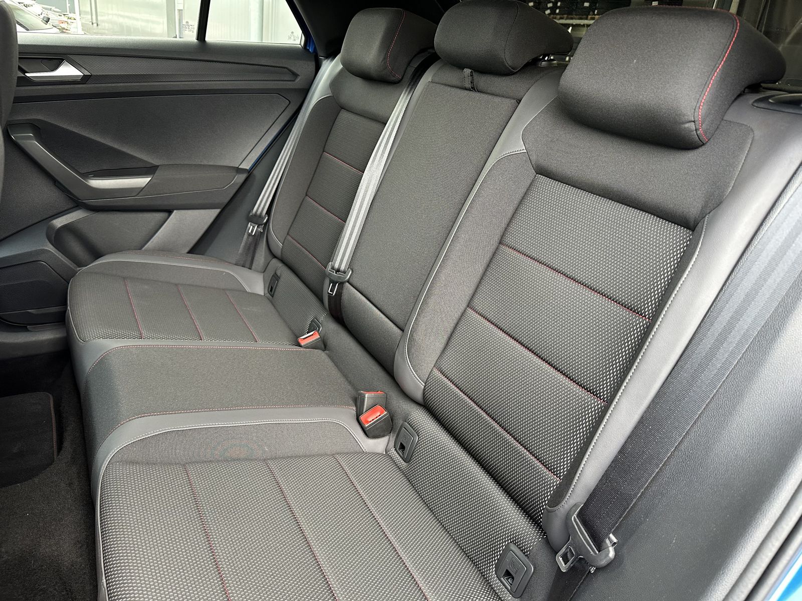 Volkswagen T-Roc 2.0 TDI 4M DSG Sport - Samsaru's Car Outlet