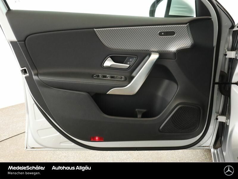 Mercedes-Benz A 180 Progressive - Samsaru's Car Outlet