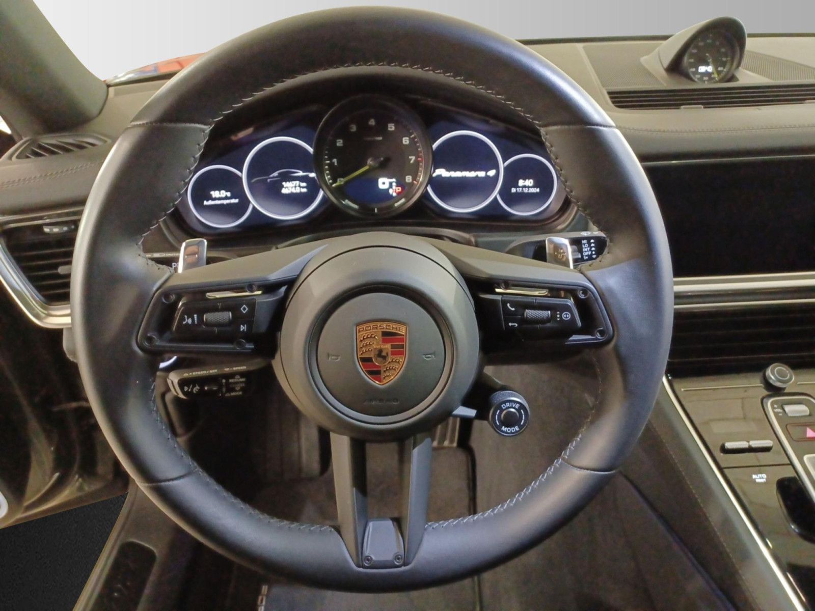 Porsche Panamera 4 E-Hybrid Platinum Edition