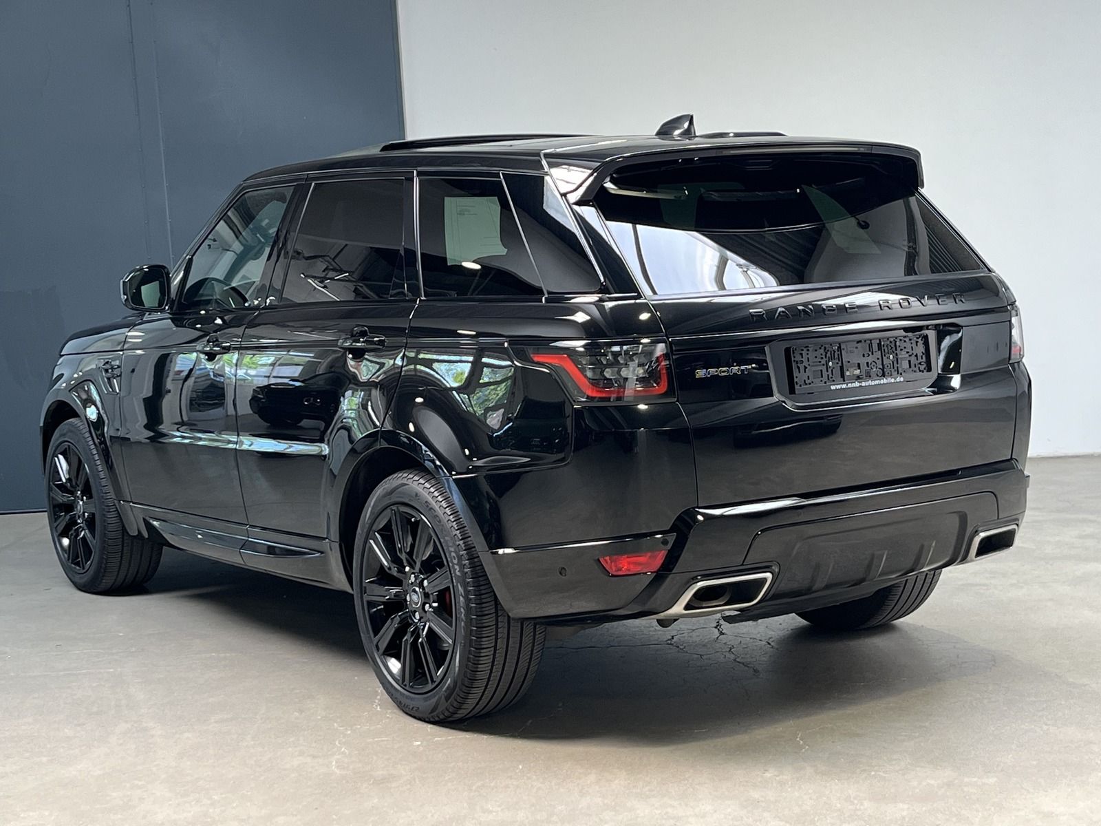 Range Rover Sport HSE-Dynamic - Samsaru's Car Outlet