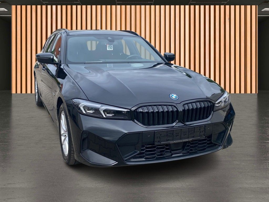 BMW 330 e M Sport Pro - Samsaru's Car Outlet