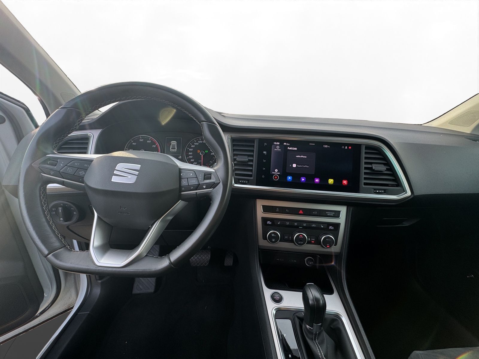 Seat Ateca 1.5 TSI Xperience AHK LED LM 18" Navi 360°