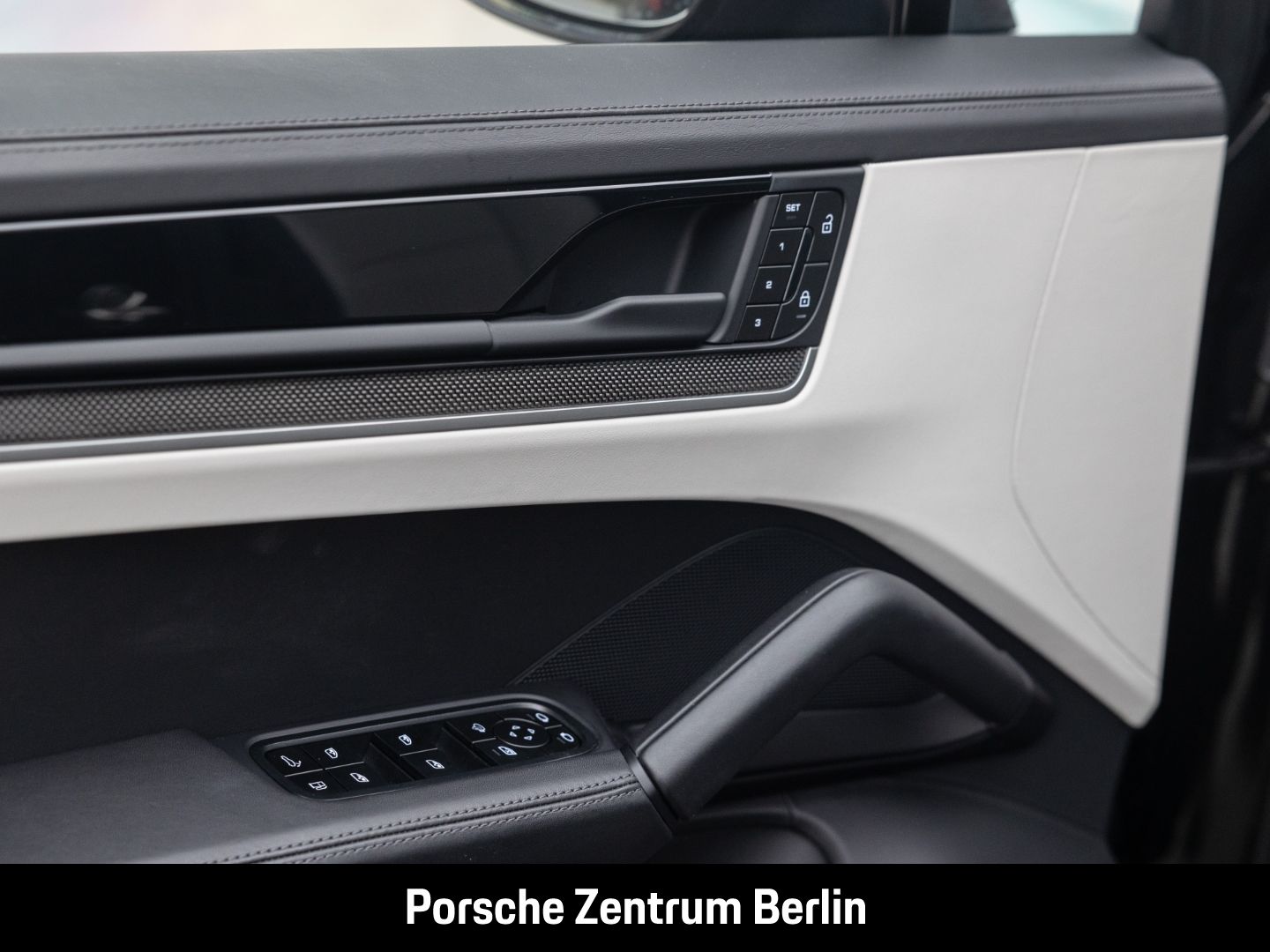 Porsche Cayenne E-Hybrid Coupe BOSE LED-Matrix Panorama
