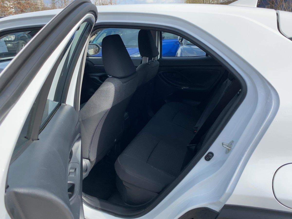 Toyota Yaris Cross 1.5 E FWD Comfort sparsamer Crossove