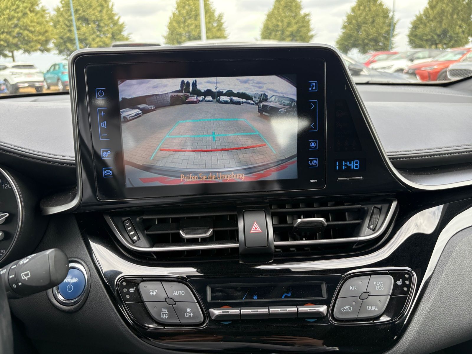 Toyota C-HR 1.8 Automatik Flow - Samsaru's Car Outlet