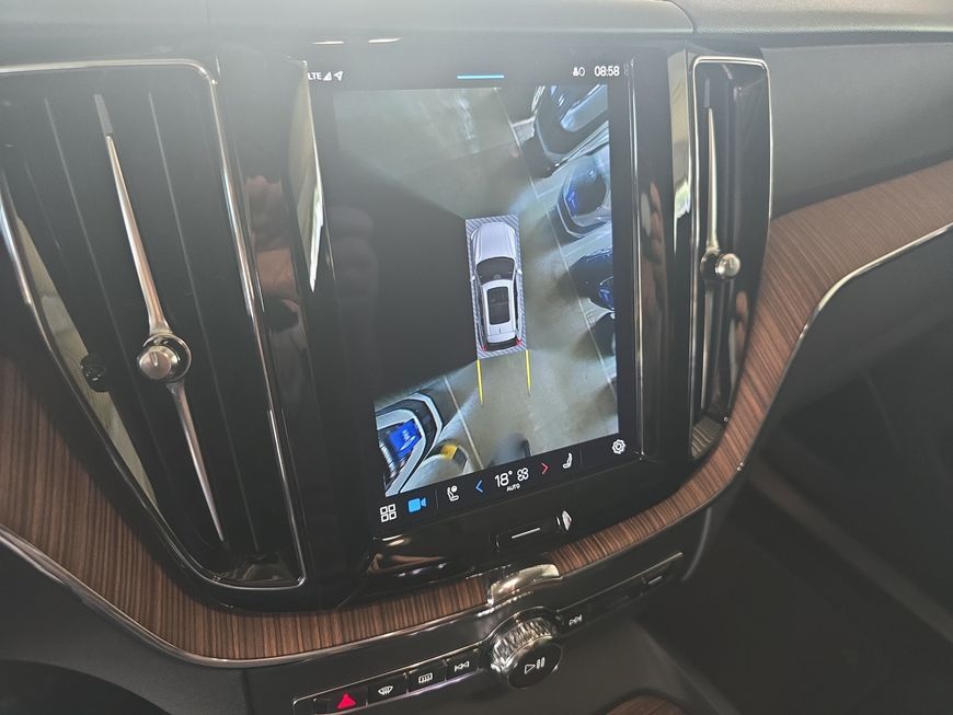 Volvo XC60 T8 AWD Recharge Plus Dark