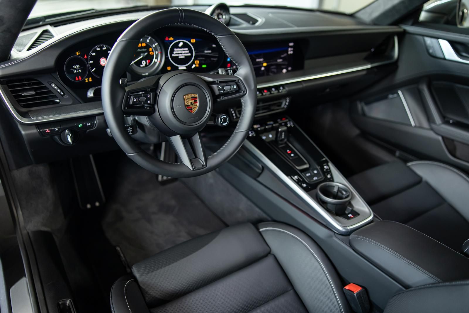 Porsche 992.1 Turbo PDLS+ PANO BURMESTER LIFT SPORT-AGA