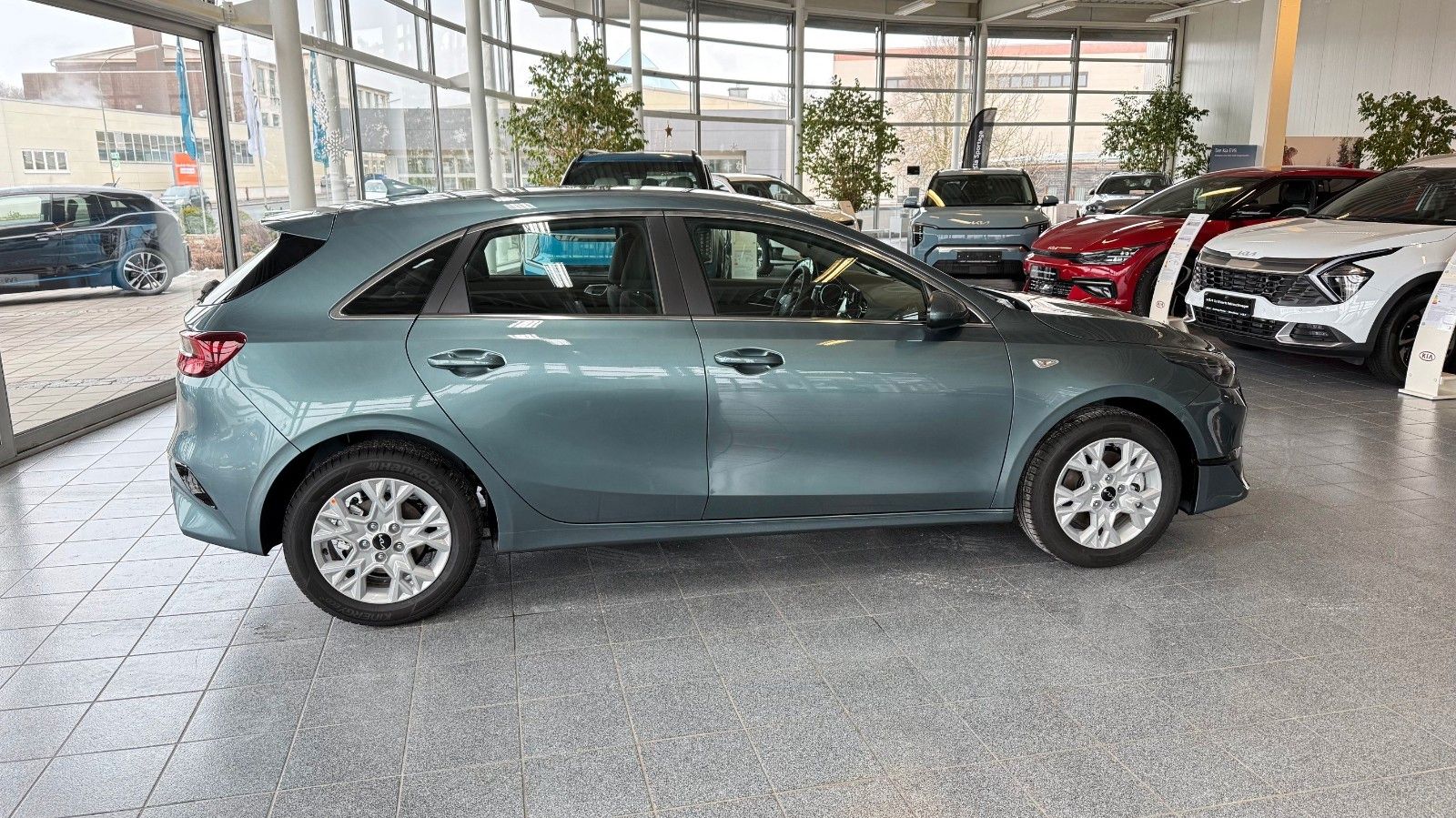 Kia Ceed 1.0T-GDI 100 PS Vision - Samsaru's Car Outlet