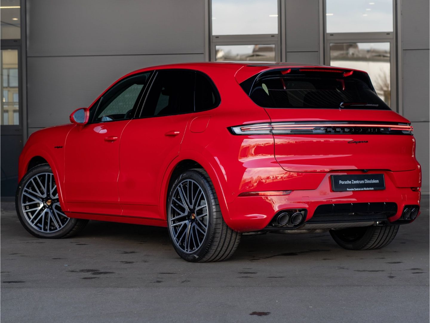 Porsche Cayenne E-Hybrid InnoDrive HD-Matrix BOSE Sporta