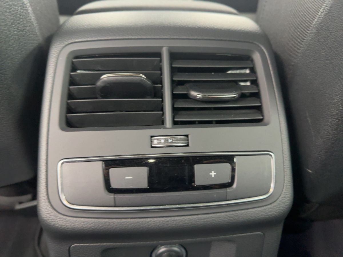 Audi A4 allroad qua. 45 TFSI AHK Matrix Pano STH