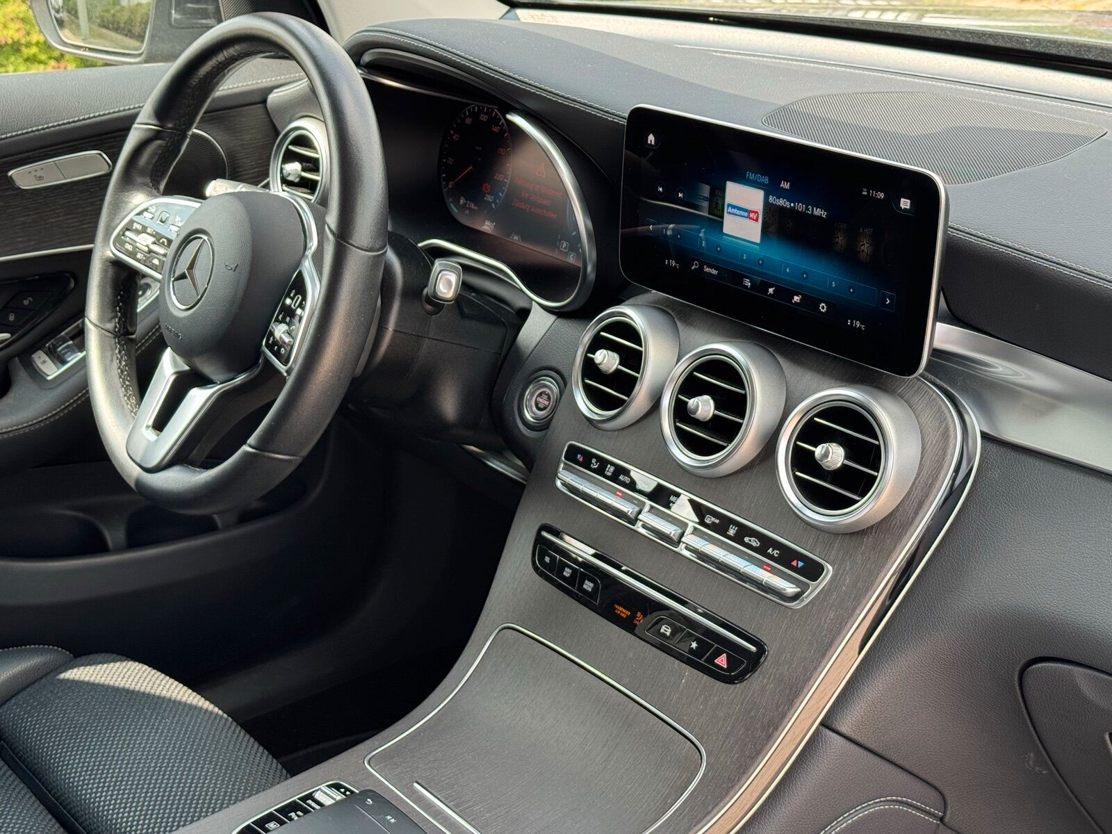 Mercedes-Benz GLC 300 de 4M EXCLUSIVE - Samsaru's Car Outlet