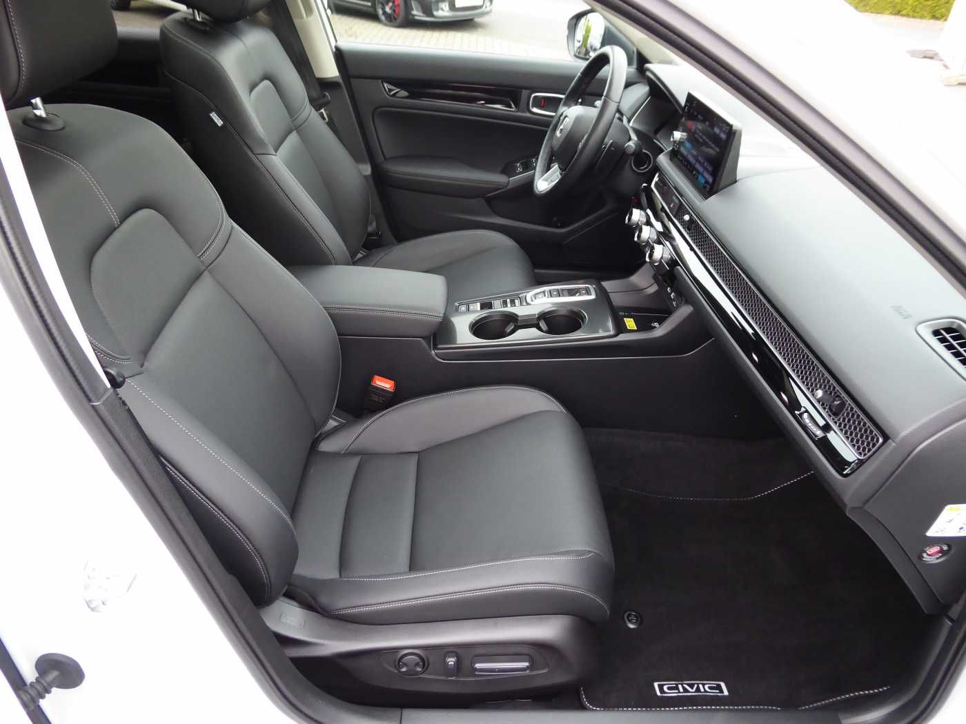 Honda Civic e:HEV 2.0 i-MMD Hybrid Advance / AHK / Spo