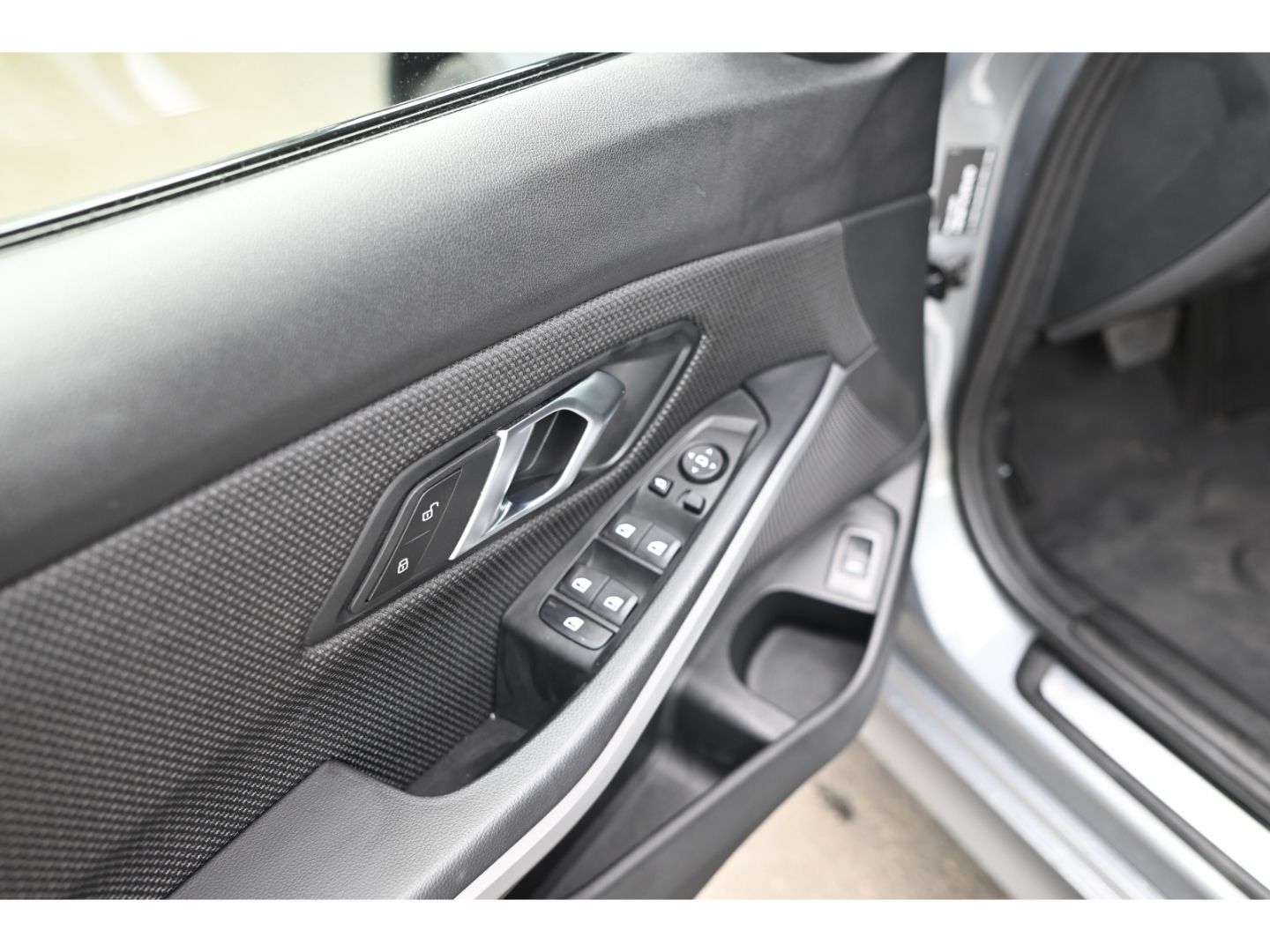 BMW 320d xDrive Touring - Samsaru's Car Outlet