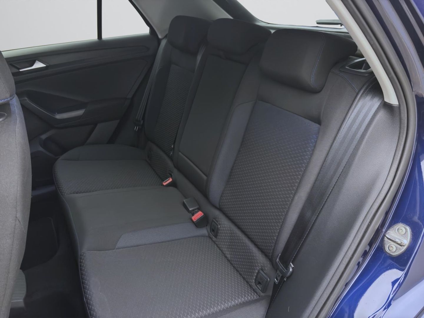 Volkswagen T-Roc 1.0 TSI UNITED - Samsaru's Car Outlet