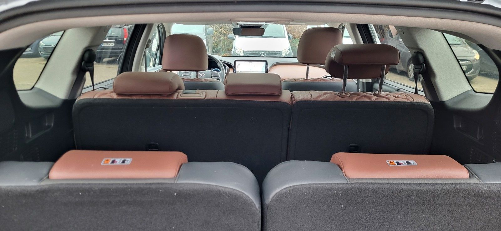 Hyundai Santa Fe 2.2 CRDi Signature 4WD - Samsaru's Car Outlet