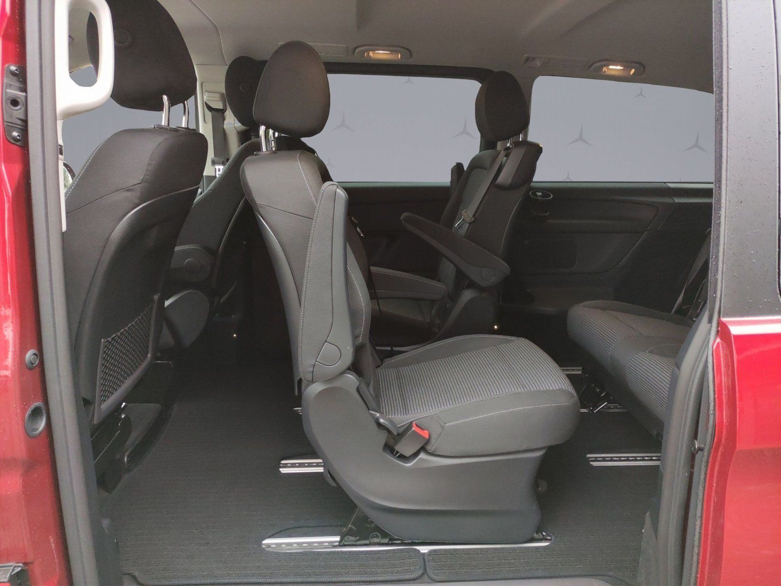 Mercedes-Benz V 220 d ED Lang - Samsaru's Car Outlet