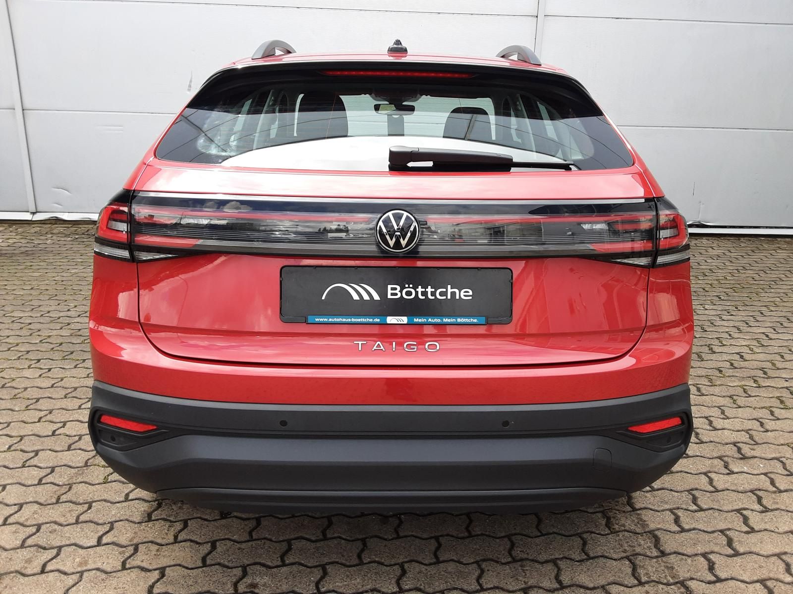 Volkswagen Taigo Life 1.0 TSI - Samsaru's Car Outlet