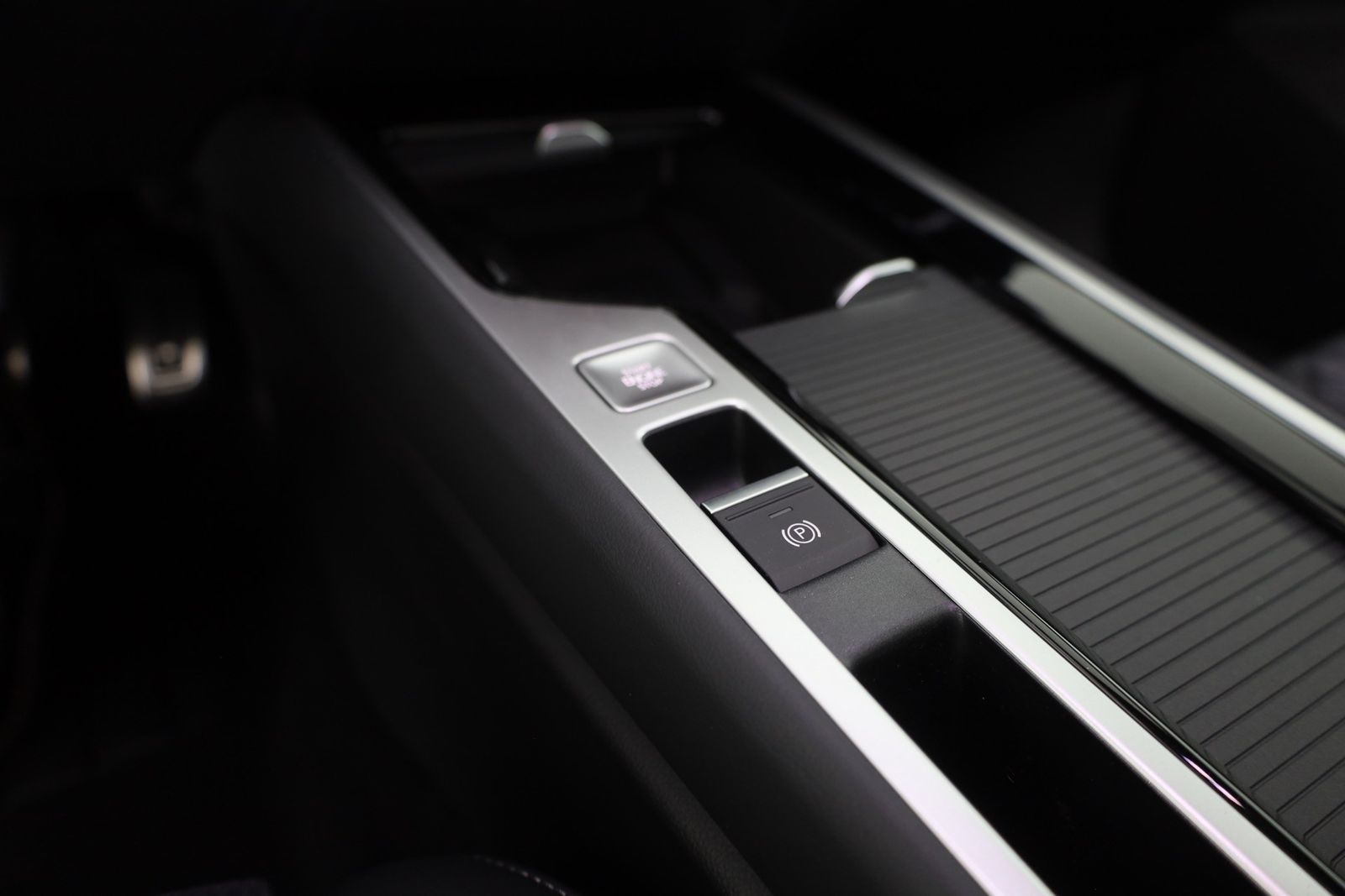 Volkswagen Passat Variant R-Line 2.0 TSI DSG Matrix Pano AH