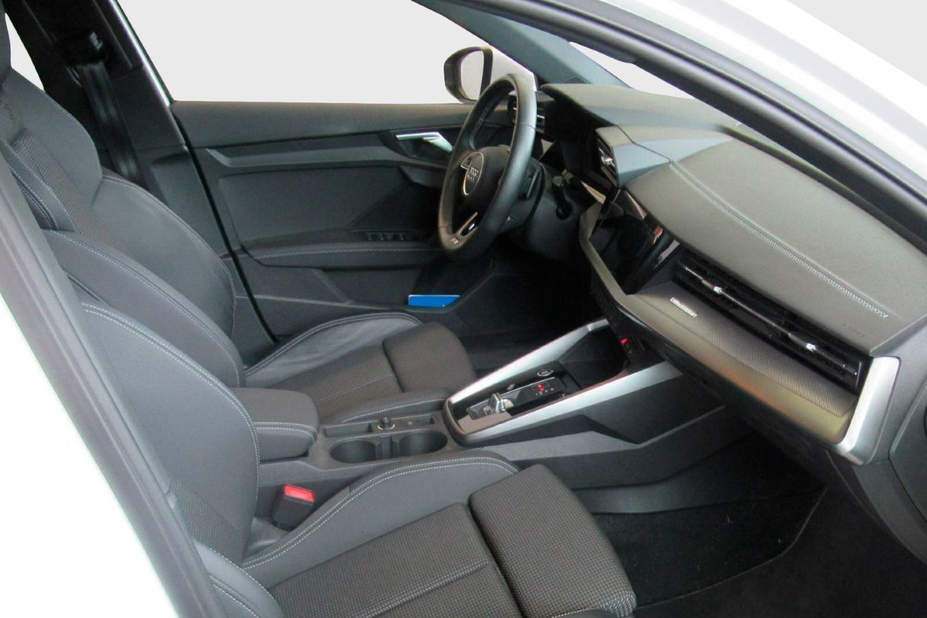 Audi A3 Limousine 30 TFSI - Samsaru's Car Outlet