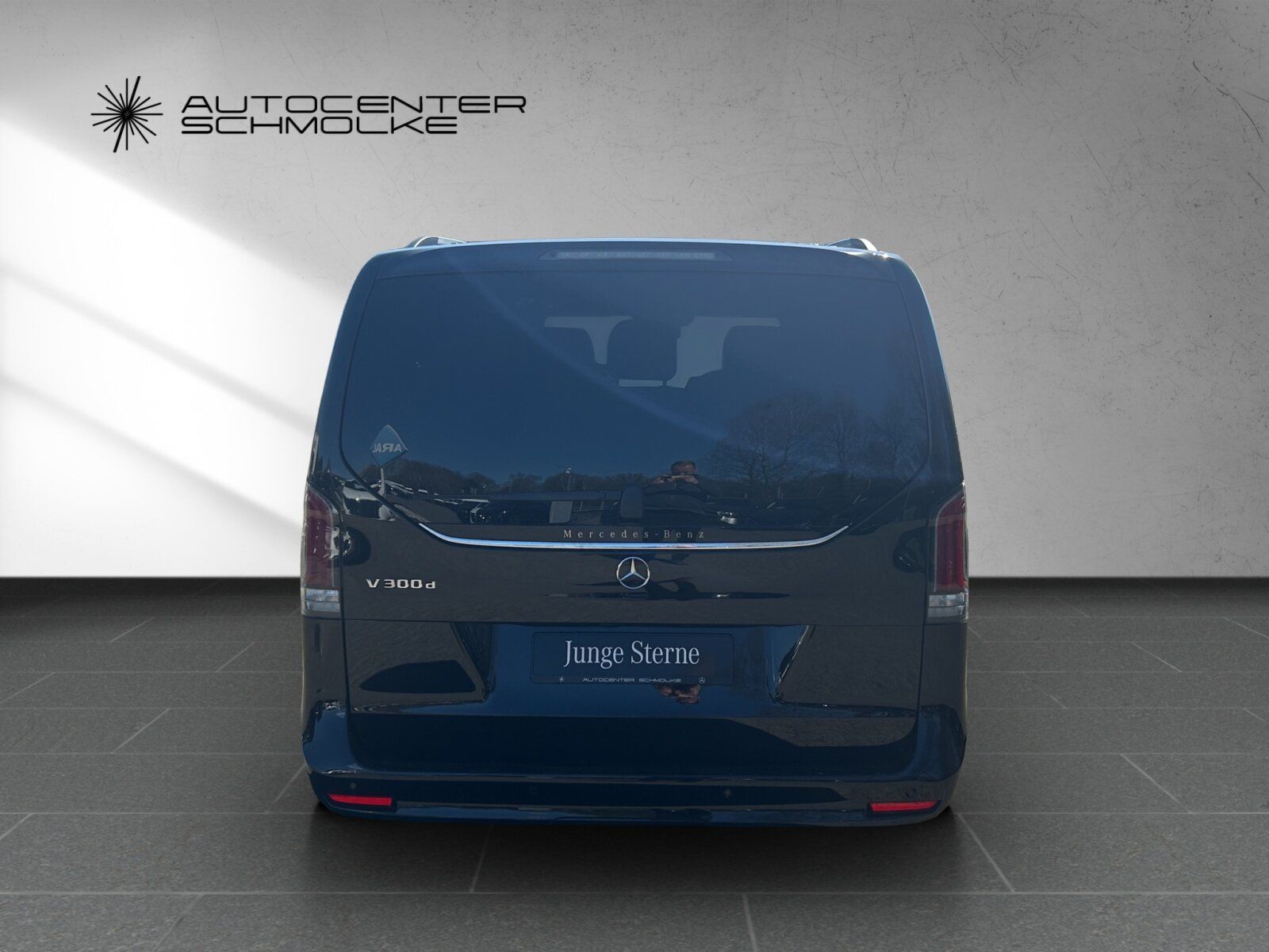 Mercedes-Benz V 300 d AVANTGARDE - Samsaru's Car Outlet