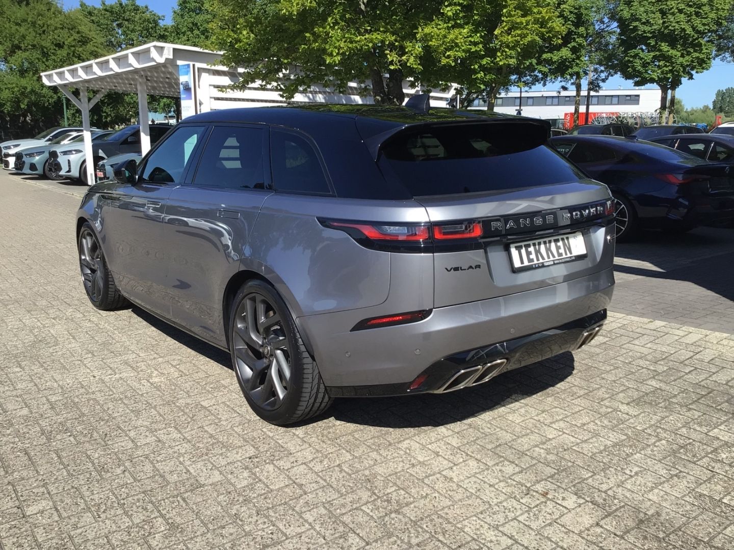 Range Rover Velar SV Autobiography Dynamic - Samsaru's Car Outlet