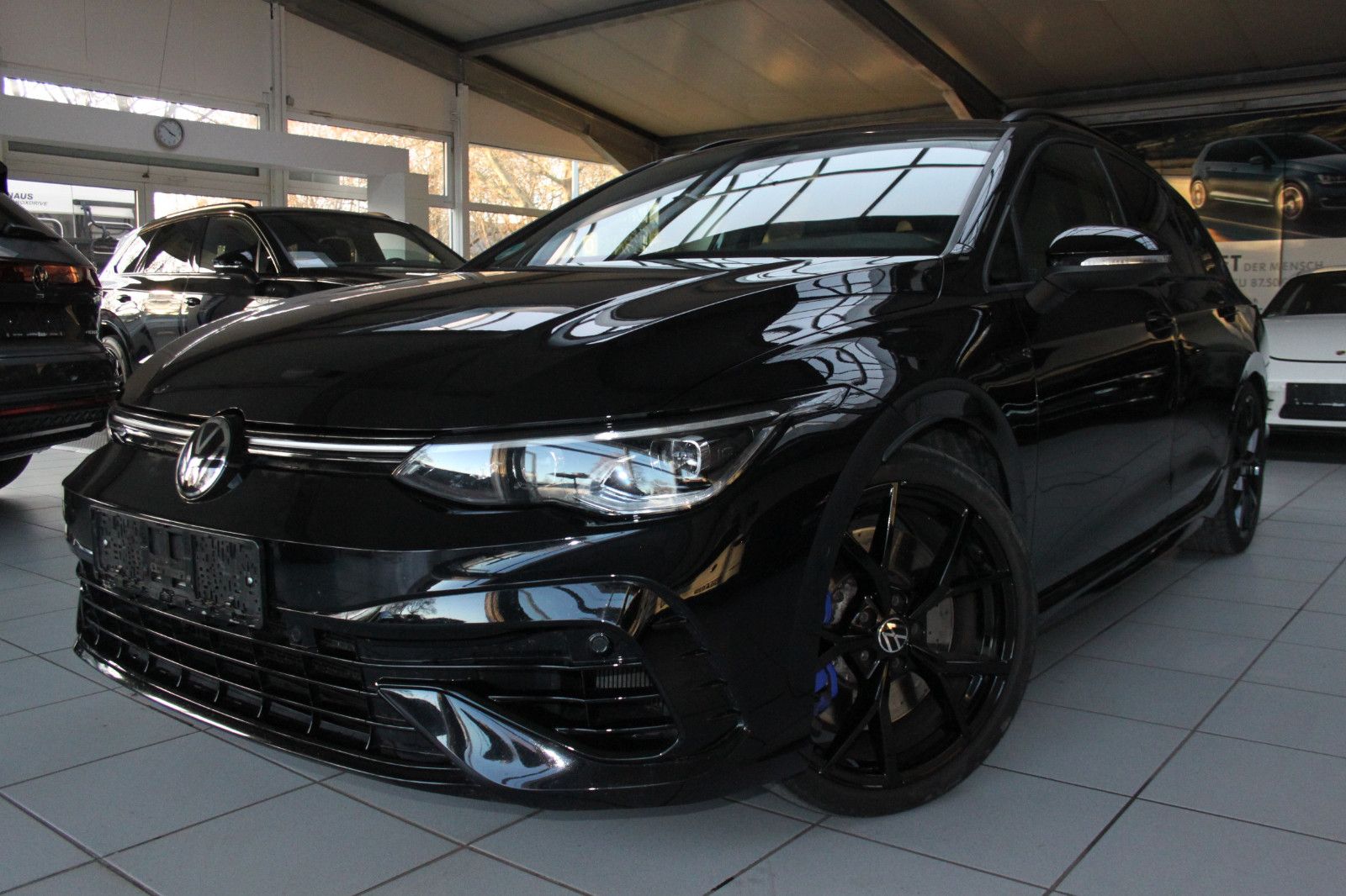 Volkswagen Golf VIII Variant R/DSG/PANO/LEDER/IQLED/H&K/BLC