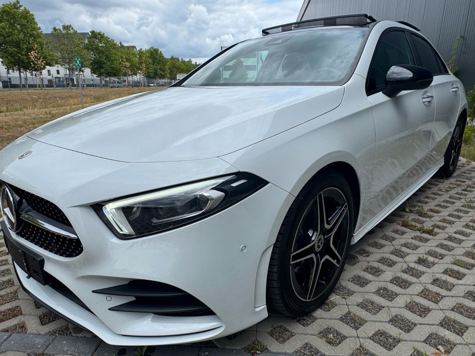 Mercedes-Benz A 200d AMG - Samsaru's Car Outlet